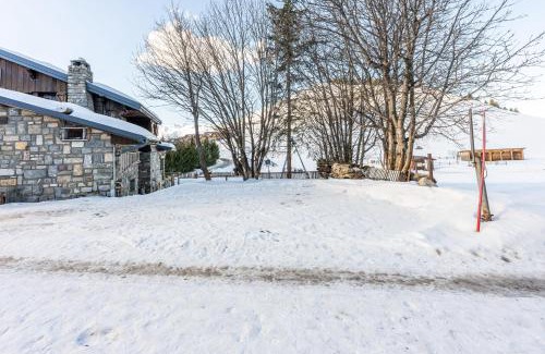 Albiez-le-Vieux Ski Chalet | Chalet les aiguilles