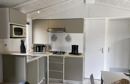 Rijkevorsel Ski Chalet | Chalet near Antwerp with Pool Access