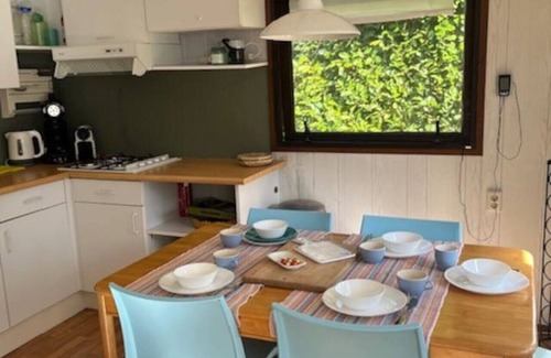 Hoevelaken House | Chalet on green park in Hoevelaken