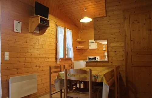 Salledes Ski Chalet | Chalet on private fishing pond with carp
