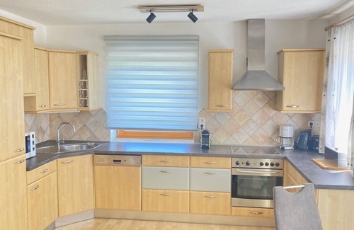 Schuttdorf Ski Chalet | Chalet Panoramablick