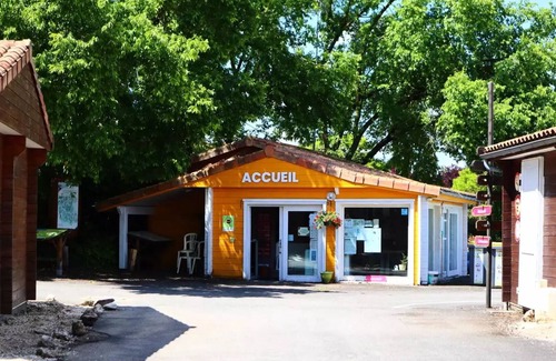 Vouneuil-sur-Vienne Ski Chalet | Chalet PMR von 3 Schlafzimmern 1 Badezimmer 6 Personen