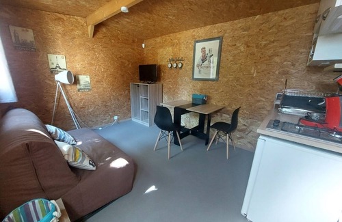 La Bouilladisse Ski Chalet | Chalet Pour 2 Personnes au Cœur de la Pinède Entre Aix-en-provence et Marseille