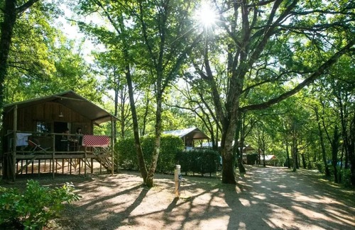 Loupiac Ski Chalet | Chalet Premium (2 bdrms) - TV - Air conditioning - 2 bathrooms 6 people