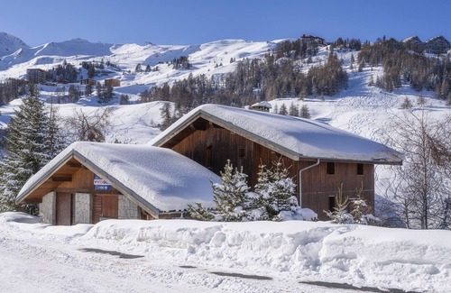 Plagne 1800 Cabin | Chalet rénové pour 12p | Sauna privé, tout équipé