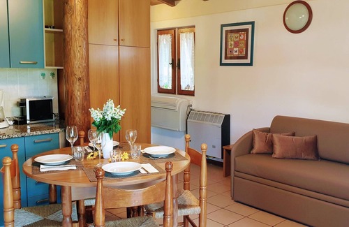 San Felice del Benaco Ski Chalet | Chalet Rio 1 directly on the beach