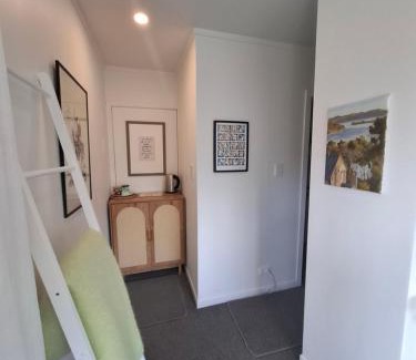 Raglan House | Chalet Sol