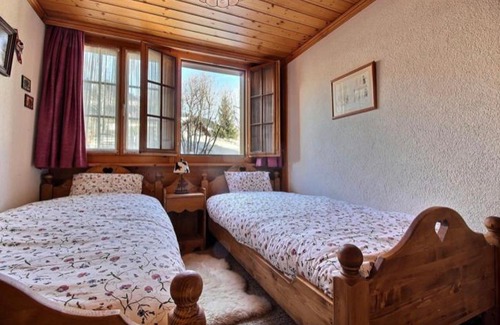 Schoenried Ski Chalet | Chalet Soldanella 10 guests Gstaad