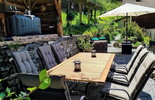 Wengen Ski Chalet | Chalet Sonnenhof - With Fireplace, Hot Tub & Mountain Views