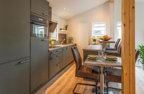 Hillesheim House | Chalet Stadtmauer I Terrasse I Seeblick I Wandern