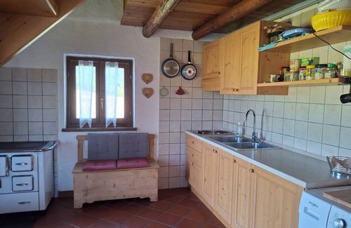 Castello Tesino Ski Chalet | Chalet surrounded by greenery near MTB routes