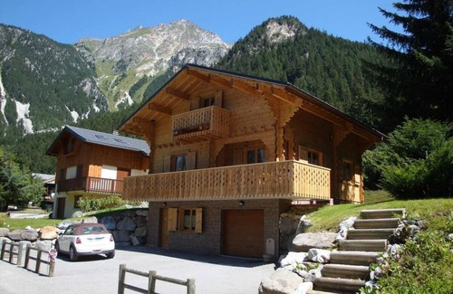 Pralognan-la-Vanoise Ski Chalet | Chalet, terrace, fireplace or stove, parking, tv, 120m², Pralognan-la-Vanoise