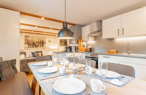 Sankt Johann in Tirol Ski Chalet | Chalet with ski-in & ski-out location & terrace