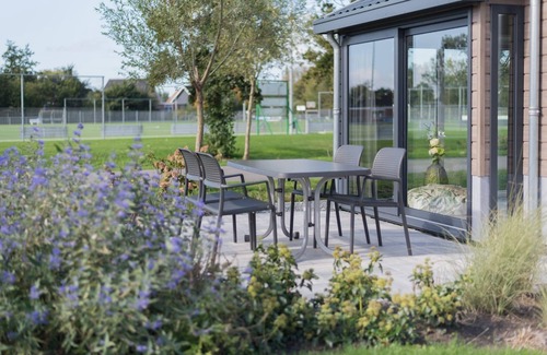 West-Graftdijk House | Chalet with 2 bedrooms and a dishwasher