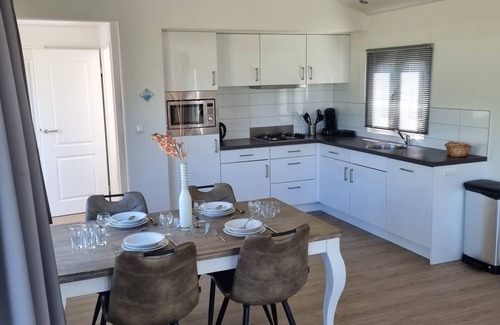 Halfweg House | Chalet with 2 bedrooms and terrace