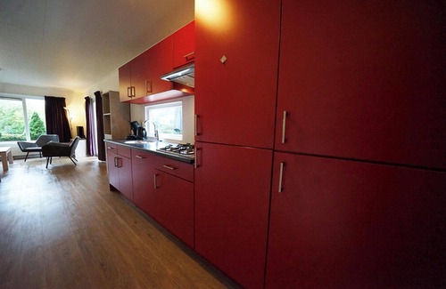 Velsen-Zuid House | Chalet with 3 bedrooms and a terrace