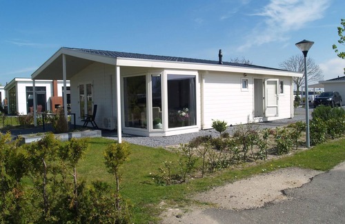 IJhorst House | Chalet with 3 bedrooms and furnished garden