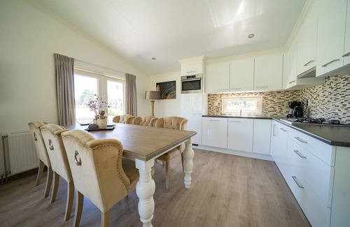 Mol Ski Chalet | Chalet with dishwasher in the green Kempen