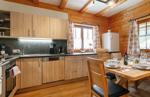Kolsassberg House | Chalet with fantastic views