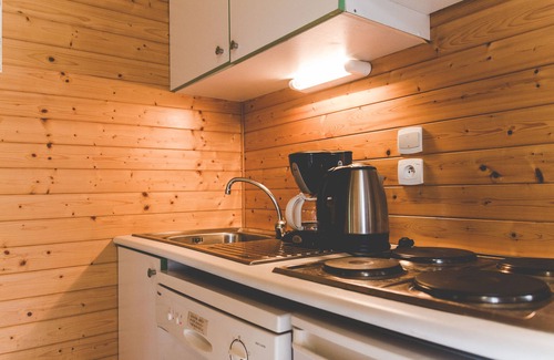 Moncoutant Ski Chalet | Chalet with swimming pool near Puy du Fou in holiday residence up to 6 people