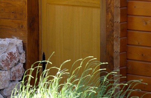 Mimet Ski Chalet | Chalet Zen Sous les Arbres, Parc Avec une Grande Piscine