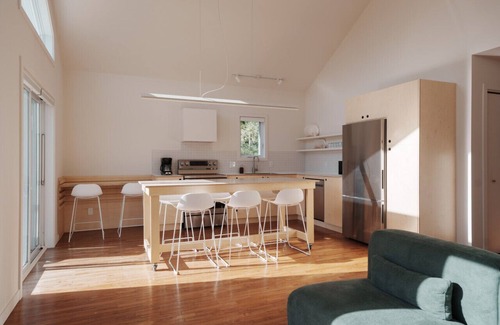 Shefford Ski Chalet | Chalets ÖST à Shefford - GROUP PACKAGE -