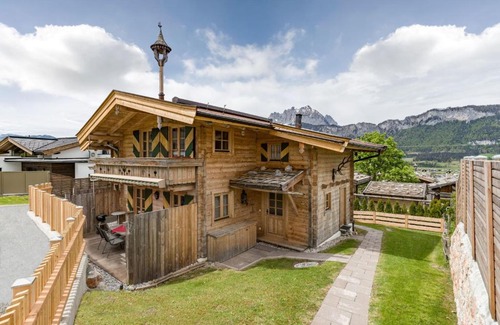 Sankt Johann in Tirol Ski Chalet | Chalets Berglehen