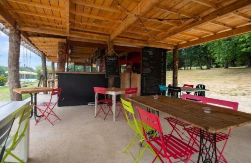 Bretagne-d'Armagnac House | Chalets Camping Lacs d'Armagnac