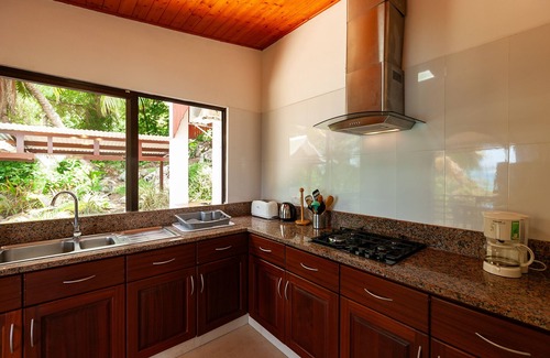 Baie Ste Anne House | Chalets Cote Mer