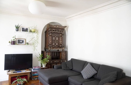 Porte-Saint-Martin Apartment | Chaleureux Appartement Parisien Dans un Quartier Vivant