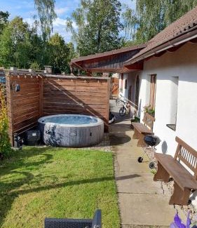 Bratcice House | Chaloupka která má šmrnc