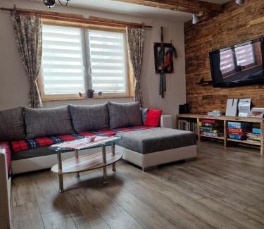 Liptovska Kokava House | Chalupa nad sadom