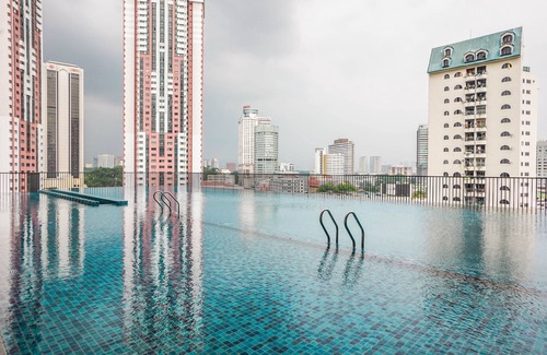 Pekeliling Condo | Chambers PWTC By Unimax
