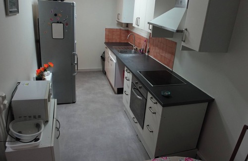 Guyancourt Apartment | Chambre à qlq min du Technocentre et Château de Vers Bien Située Jeux Olympiques