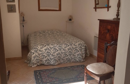Saint-Barnabe Bed & Breakfast | Chambre au Calme Avec Petit Jardin à Marseille