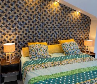 Lescout Bed & Breakfast | Chambre au Domaine Spa-piscine sauna