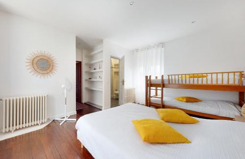 Villeperrot Bed & Breakfast | Chambre au Manoir de l'Onde, au bord de l'Yonne, près de Sens