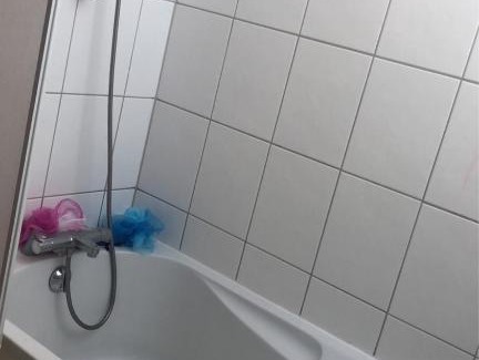 Moval House | Chambre avec lit double