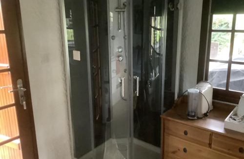 L'Isle-Jourdain Bed & Breakfast | Chambre avec terrasse