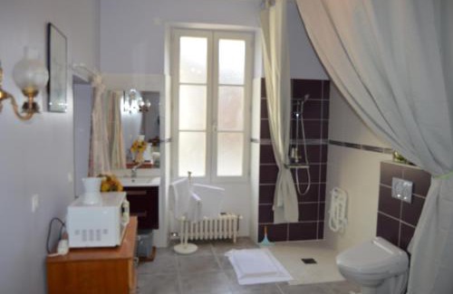 Vars House | Chambre Charentaise