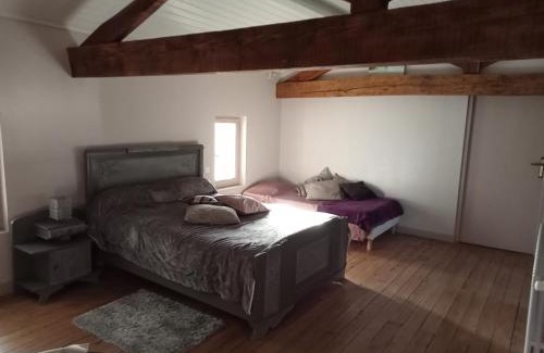 Couthures-sur-Garonne House | Chambre chez les gens de Garonne