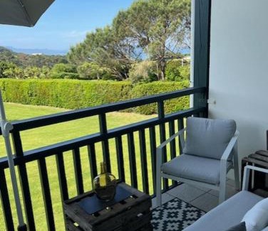 Bidart House | Chambre chez l'habitant, au pied de la plage, piscine et vue océan