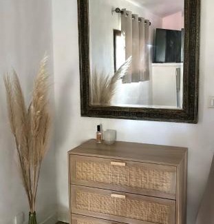 Pianotolli-Caldarello Apartment | Chambre cosy à 5 min de la plage