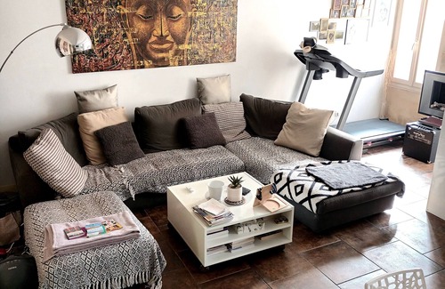 Lormont Bed & Breakfast | Chambre Cosy Dans une Échoppe ZEN à 3 mn du Tram et Parking Gratuit Dans la rue
