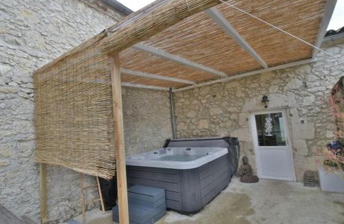 Castelnau-sur-l'Auvignon Bed & Breakfast | Chambre d'hôtes Le Bol d'Air avec jacuzzi