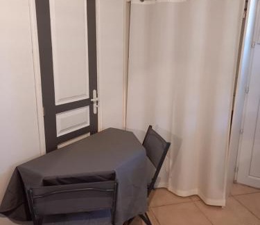Martignas-Sur-Jalle Apartment | Chambre d'hôte indépendante près de la jalle