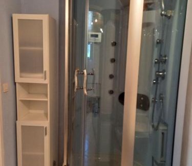 Martignas-Sur-Jalle Apartment | Chambre d'hôte indépendante près de la jalle