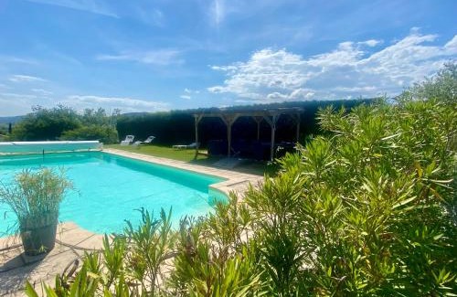 Alba-la-Romaine House | Chambre d'hôtes 2p, gestion libre, espace piscine partagé