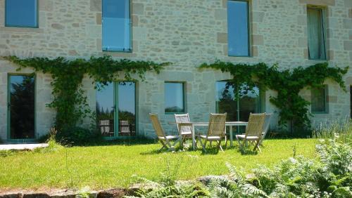 Nedde House | Chambre d'hôtes Chalendeix