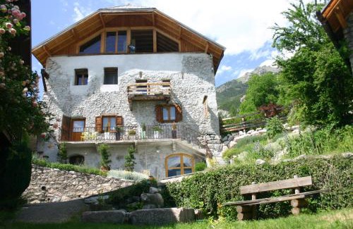 Eygliers Bed & Breakfast | Chambre d'hôtes La Font